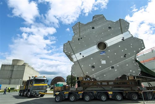 ATLAS detektoriaus magnetinio toroido transportavimas