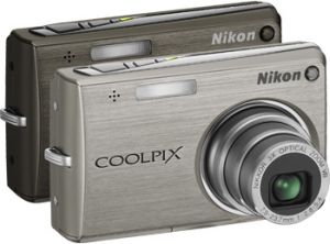 COOLPIX S700