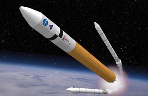 Būsimoji NASA raketa nešėja „Ares V“. NASA iliustr.