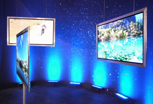 Nauji „Panasonic“ itin plono profilio plazminiai ir LCD HD televizoriai – energijos taupymui
