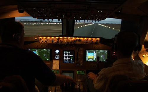 Australas savo sandėlyje įsirengė profesionalų „Boeing 747“ simuliatorių