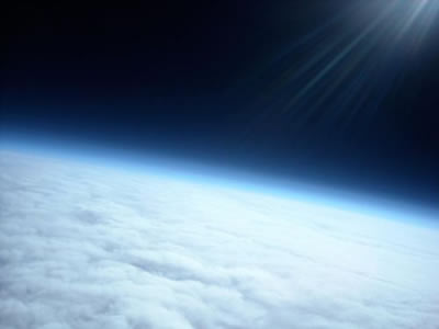 Kosminės nuotraukos – paprastu fotoaparatu ir balionu