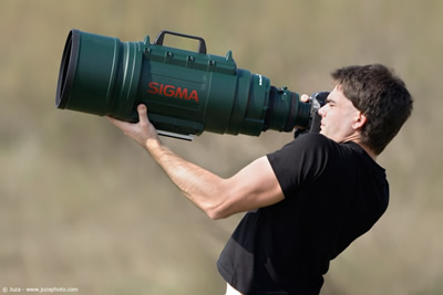 Fotografas Marco Sitzia su gigantišku rocks „Sigma 200-500mm f/2.8 EX DG“ objektyvu