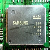 „Samsung“ pristatė 1 GHz procesorių ir „full HD“ kamerą