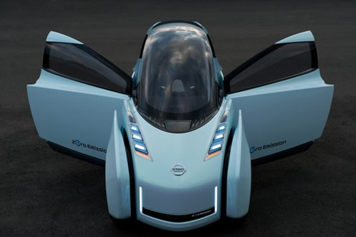 „Nissan“ pristatė naują koncepcinį elektromobilį „Land Glider Concept“