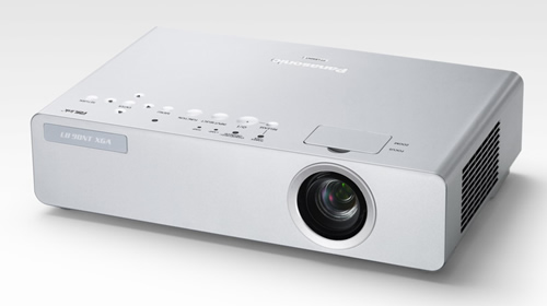 „Panasonic Corporation“ pranešė išleidžianti į rinką naujosios – PT-LB90 serijos projektorius