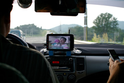Taksi vairuotojai galės žiūrėti televiziją
