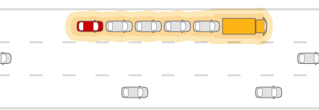 Kelių traukinys perima automobilio valdymą ir pritraukia jį prie junginio, kad sumažėtų oro tarpas ir kuro sąnaudos.