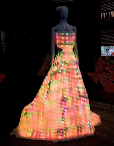 LED-inė suknelė