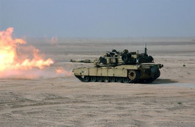 „Protingi šarvai“ praneš tankų ekipažams, kokiais ginklais apsiginklavę jų priešai
