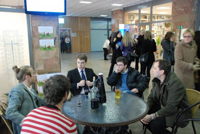 Studentai rodė kultūringo alkoholio vartojimo universitete pavyzdį