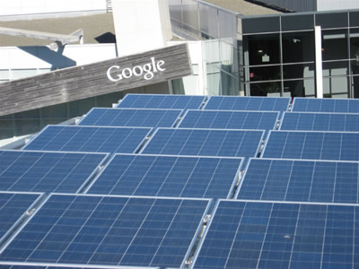 „Google“ centrinės būstinės teritorijoje sumontuota daugiau nei 9 tūkstančiai Saulės baterijų, kurių galia siekia 1,6 megavato