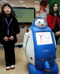 Pietų Korėjoje mokytojus jau keičia robotai
