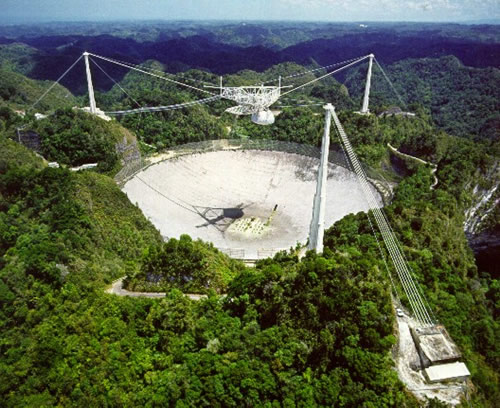 Puerto-Rike esanti Aresibo radioastronominė observatorija