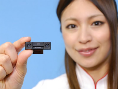 „Sharp“ pristatė pirmąjį pasaulyje 3D HD kameros modulį mobiliesiems telefonams