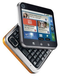 Pristatytas „Motorola Flipout“ telefonas