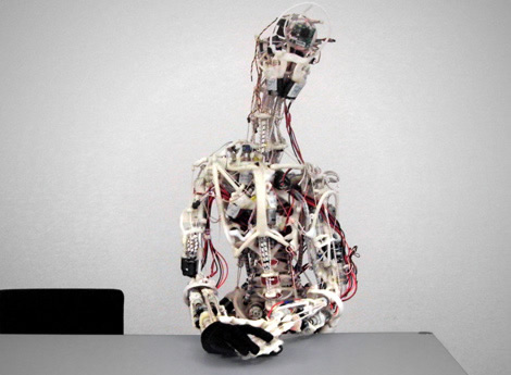 Antropomimetiniai robotai žmogų imituoti turėtų ne tik išore, bet ir sandara