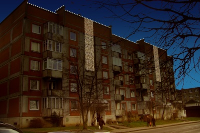 Septyniuose Lietuvos miestuose TEO įrengė šventinį namų apšvietimą Septyniuose Lietuvos miestuose TEO įrengė šventinį namų apšvietimą