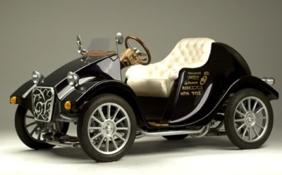 Japonų kompanija pristatė retro stiliaus automobilį rytdienos „žaliajam“ pasauliui Japonų kompanija pristatė retro stiliaus automobilį rytdienos „žaliajam“ pasauliui