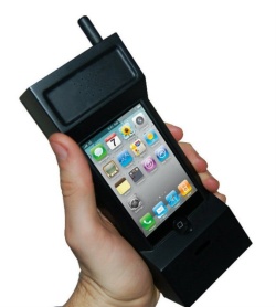 „iPhone“ paverstas „plyta“