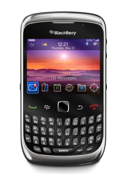 „Bitės“ salonuose pasirodė „BlackBerry Curve 3G“
