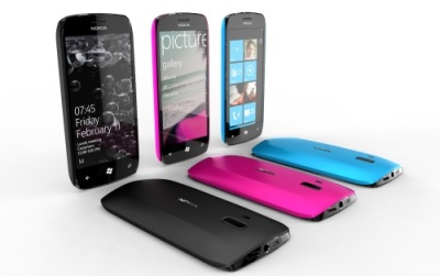 „Nokia“ ruošia 4 išmaniuosius telefonus ir planšetinį kompiuterį „Nokia“ ruošia 4 išmaniuosius telefonus ir planšetinį kompiuterį
