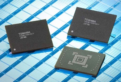 „Toshiba“ pristatė 128 GB „flash“ atmintinę išmaniesiems telefonams „Toshiba“ pristatė 128 GB „flash“ atmintinę išmaniesiems telefonams