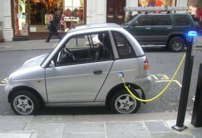 Vokietija siekia tapti elektromobilių „supervalstybe“ Vokietija siekia tapti elektromobilių „supervalstybe“