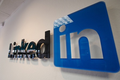 „LinkedIn“ pasiūlys interneto mygtuką darbo paraiškoms