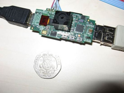 „Raspberry Pi“ – USB atmintinės dydžio kompiuteris už 25 dolerius „Raspberry Pi“ – USB atmintinės dydžio kompiuteris už 25 dolerius