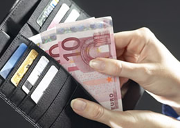 „PayPal“ prognozuoja, kad piniginės JAV išnyks 2015 metais „PayPal“ prognozuoja, kad piniginės JAV išnyks 2015 metais