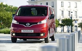 „Nissan NV200“