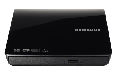 „Samsung“ pristato naują nešiojamąjį DVD diskų įrenginį SE-208AB