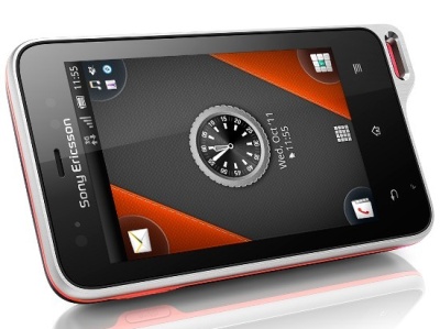 „Sony Ericsson Xperia active“: atsparus ir nekaprizingas sportininkas
