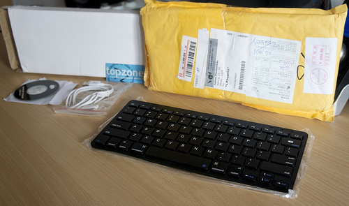 Bevielė „Bluetooth PS3“, „tablet“ klaviatūra iš „DealExtreme“ Bevielė „Bluetooth PS3“, „tablet“ klaviatūra iš „DealExtreme“