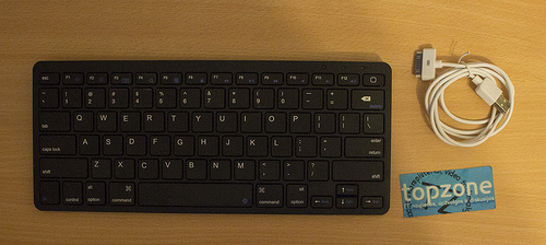 Bevielė „Bluetooth PS3“, „tablet“ klaviatūra iš „DealExtreme“