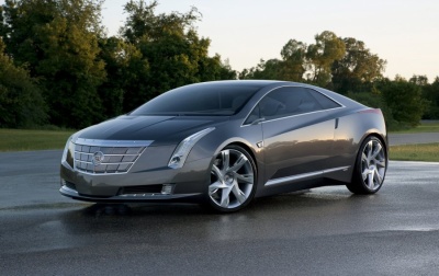 „Cadillac“ gamins elektra įkraunamą kupė