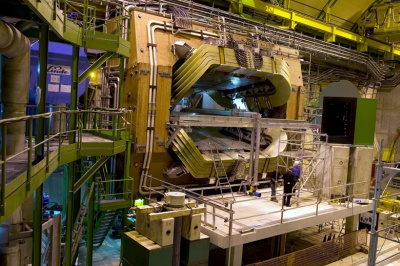 LHCb detektorius tikslina gautus rezultatus