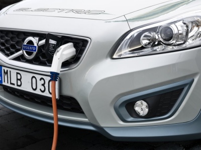 „Volvo“ elektromobilius kurs su „Siemens“ „Volvo“ elektromobilius kurs su „Siemens“