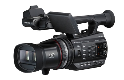 „Panasonic“ pristato kompaktišką dviejų lęšių 2D ir 3D vaizdus filmuojančią kamerą