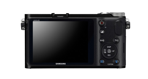 „Samsung NX200“: stilius ir profesionalios funkcijos „Samsung NX200“: stilius ir profesionalios funkcijos