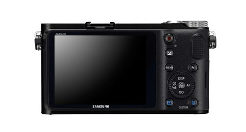 „Samsung NX200“: stilius ir profesionalios funkcijos