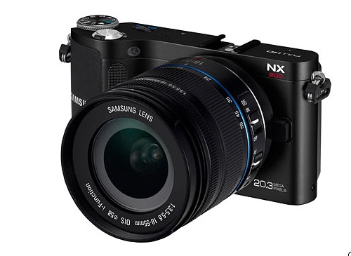 „Samsung NX200“: stilius ir profesionalios funkcijos