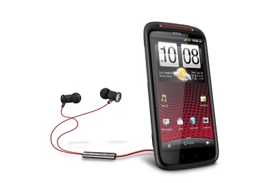 „HTC Sensation XE“ – su studijos garso kokybę atkuriančia „Beats Audio“ technologija