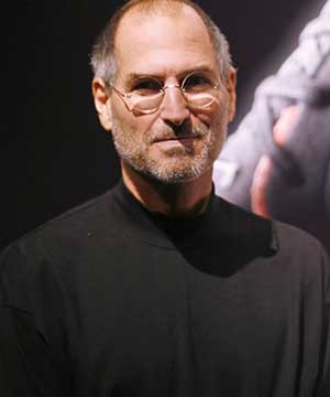 Mirė kompanijos „Apple“ įkūrėjas Steve'as Jobsas