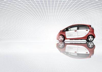Estams perduoti pirmieji 50 „Mitsubishi“ elektromobilių Estams perduoti pirmieji 50 „Mitsubishi“ elektromobilių