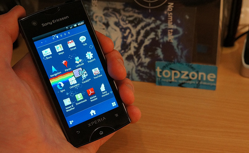 „Sony Ericsson Xperia Ray“ – kompaktiškas „Android“ telefonas?