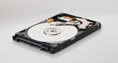 „Seagate“ išleido antros kartos hibridinius standžiuosius diskus „Momentus XT“