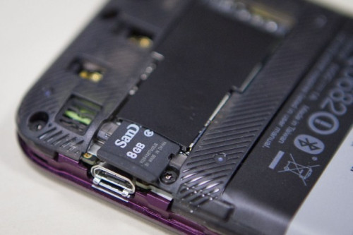 Į dailiąją lytį orientuotas „HTC Rhyme“ Į dailiąją lytį orientuotas „HTC Rhyme“
