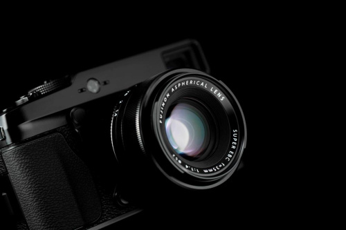 „Fujifilm“ pristato „X-Pro1“ – fotoaparatą su keičiamais objektyvais